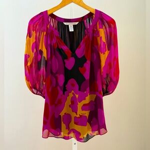 Diane Von Furstenberg Women’s Silk Keoni Patterned Blouse in Pink-Size 6